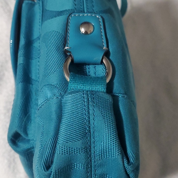 Coach Body Bag - Picture 4 of 11